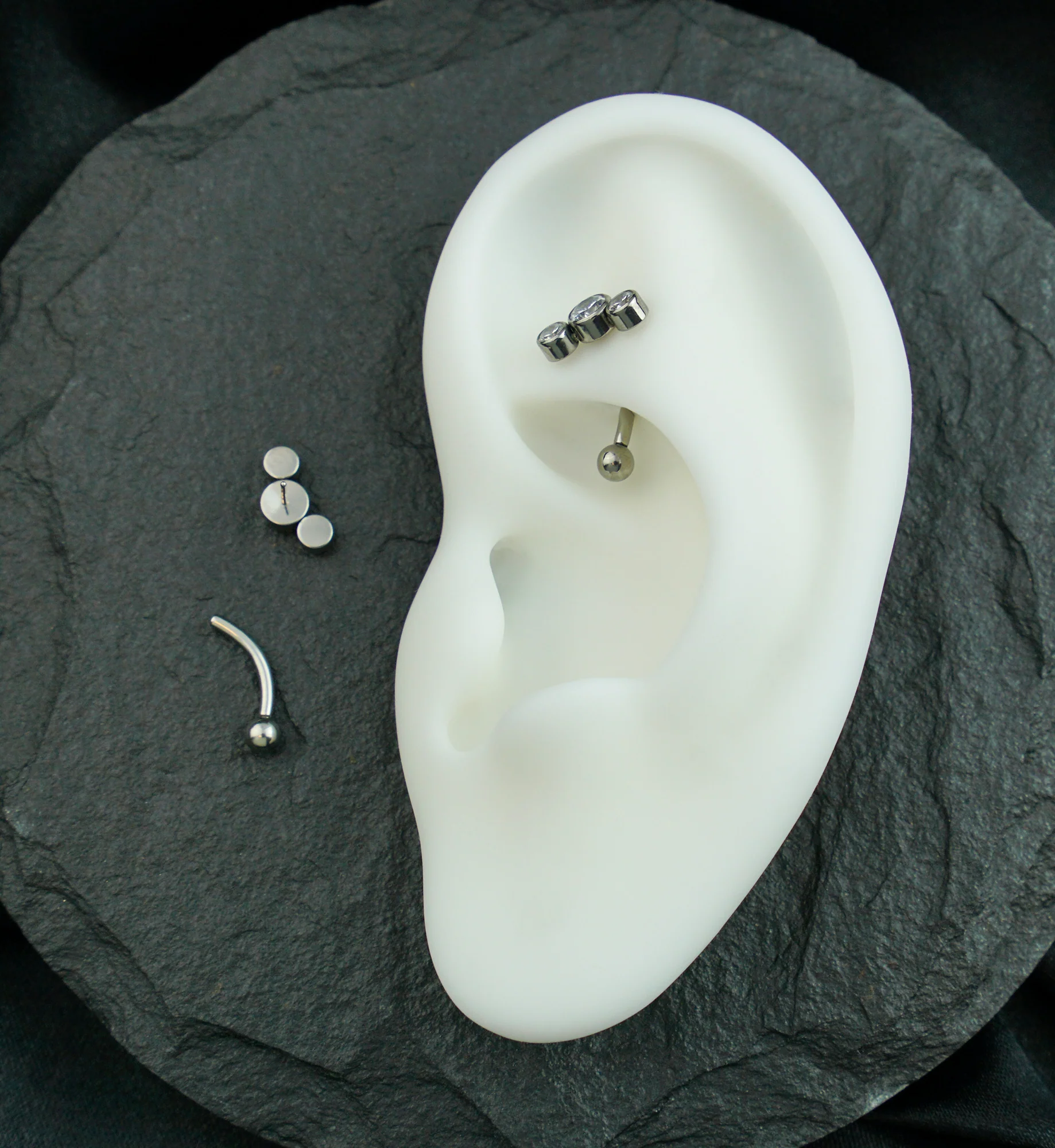 Curve Triple Clear CZ Threadless Titanium Curved Barbell - Image 2