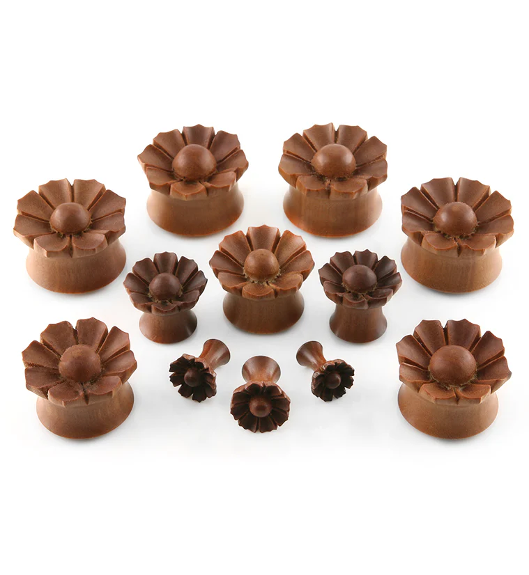 Daisy Flower Wood Plugs - Image 2