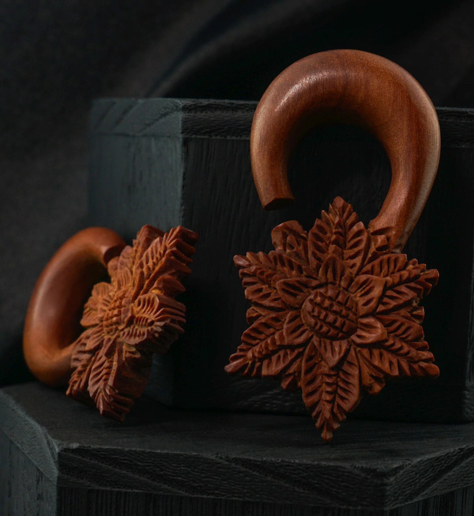 Daisy Wooden Hangers - Image 2