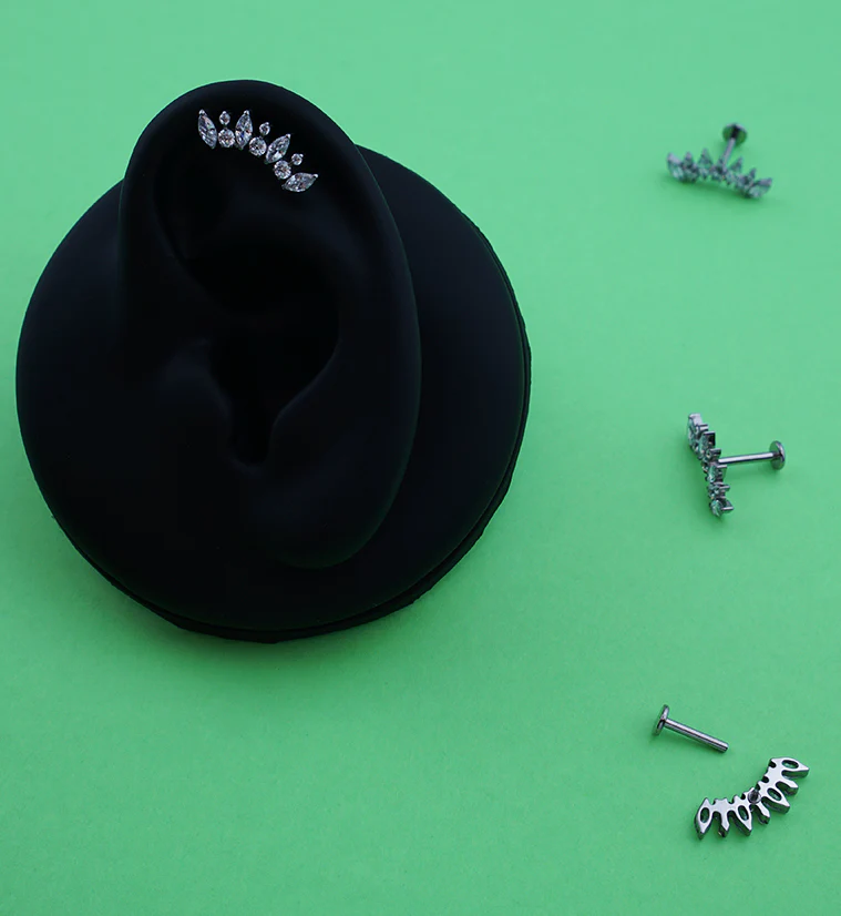 Diadem Clear CZ Internally Threaded Titanium Labret - Image 3