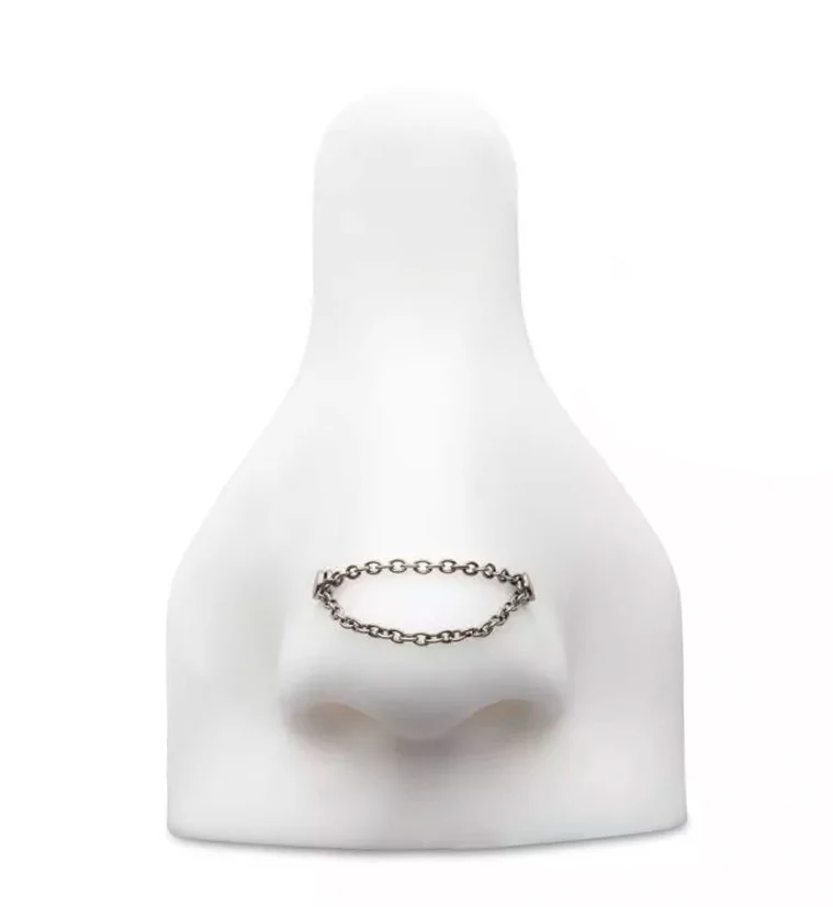Double Rolo Titanium Nose Piercing Chain - Image 2