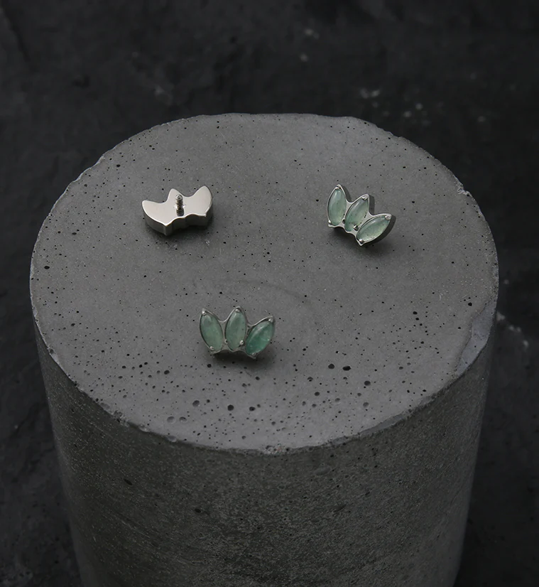 Empress Triple Aquamarine Stone Internally Threaded Titanium Top - Image 2