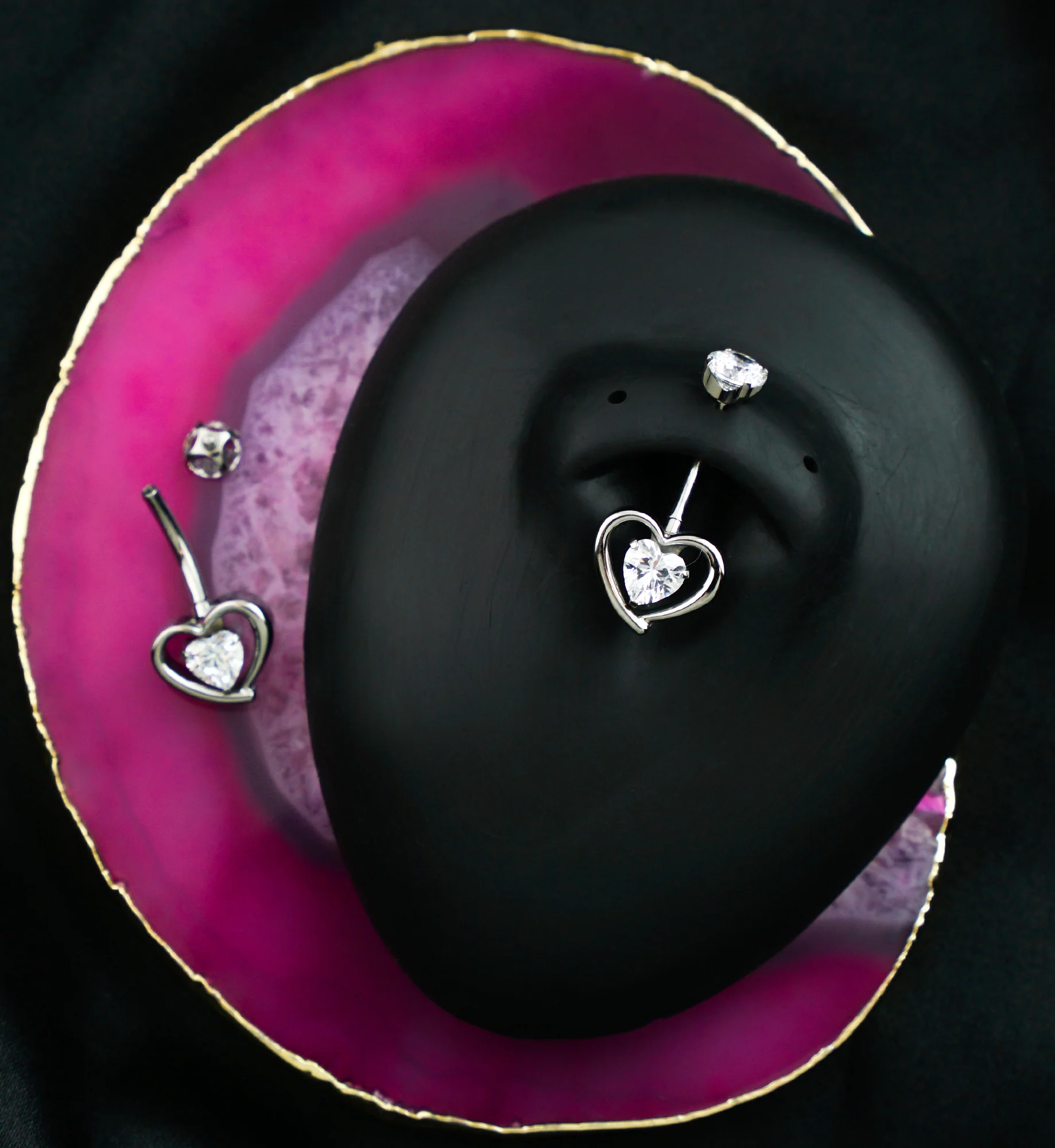 Enveloped Heart Clear CZ Titanium Internally Threaded Belly Button Ring - Image 2