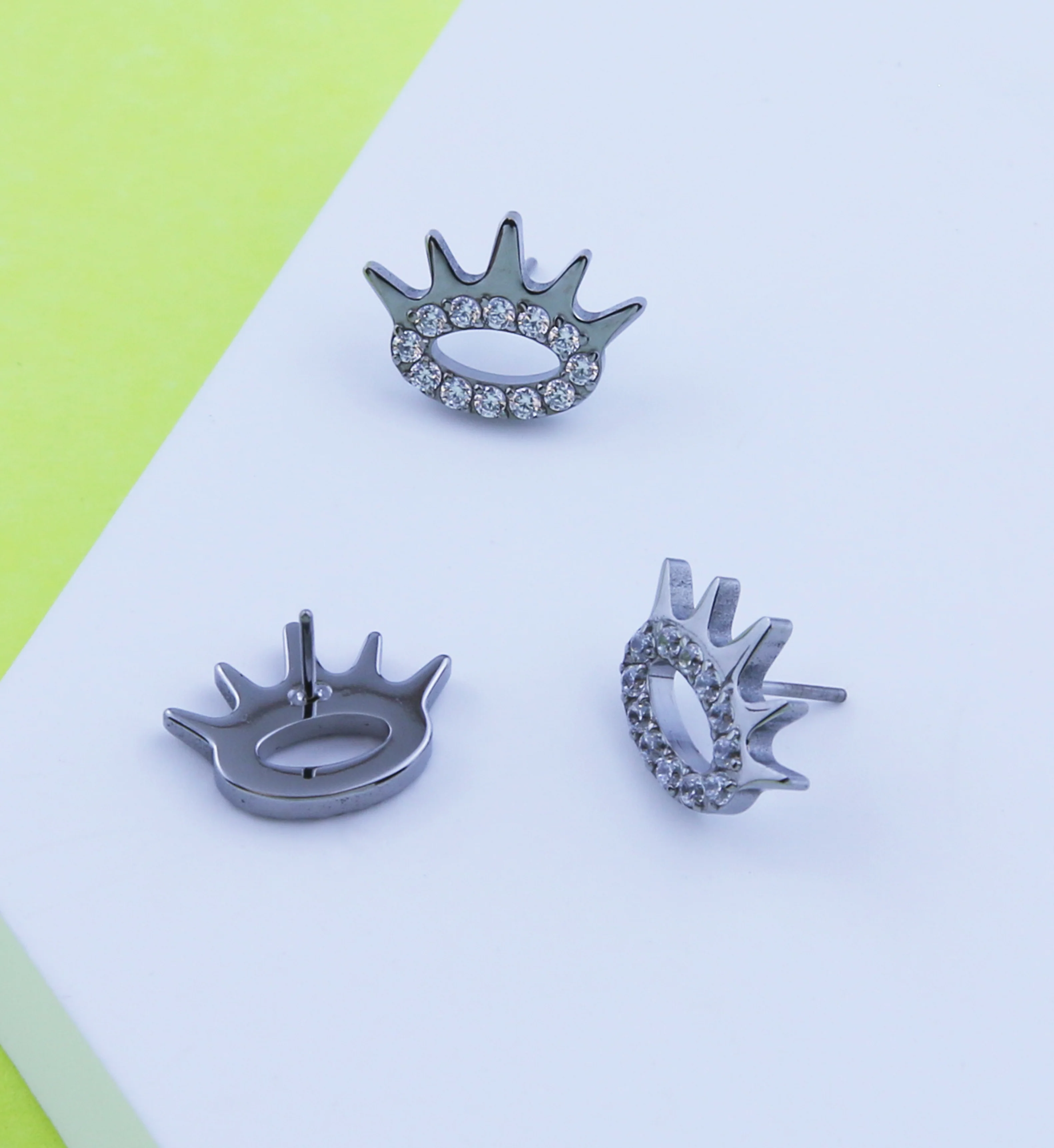 Eyelash Clear CZ Titanium Threadless Top - Image 2