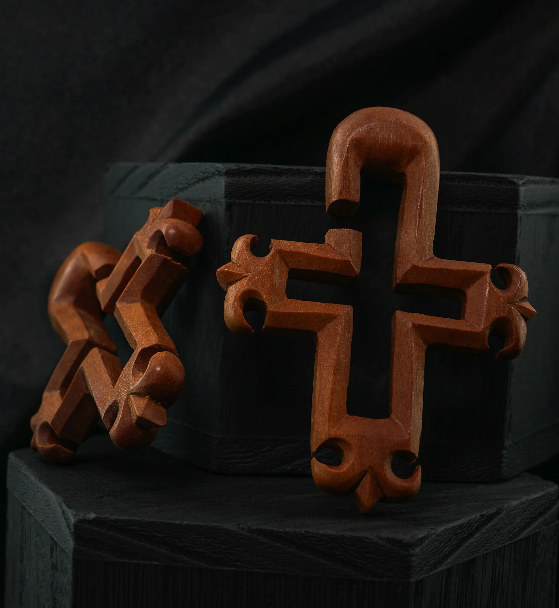Fleur De Lis Cross Saba Wooden Hangers - Image 2