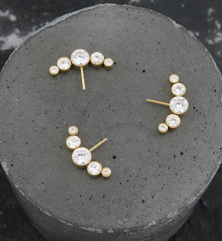Gold PVD Arch Side Facing Clear CZ Titanium Threadless Top - Image 2
