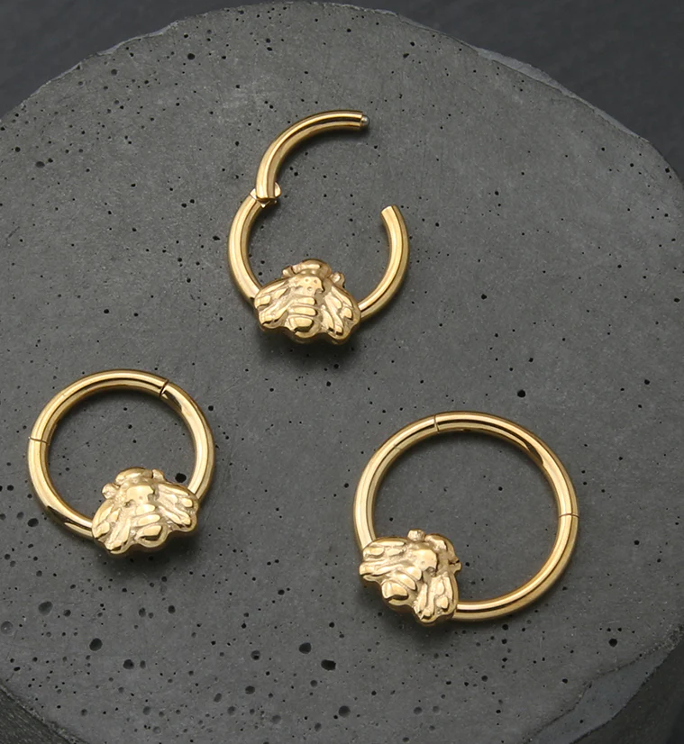 Gold PVD Bee Titanium Hinged Segment Ring - Image 2