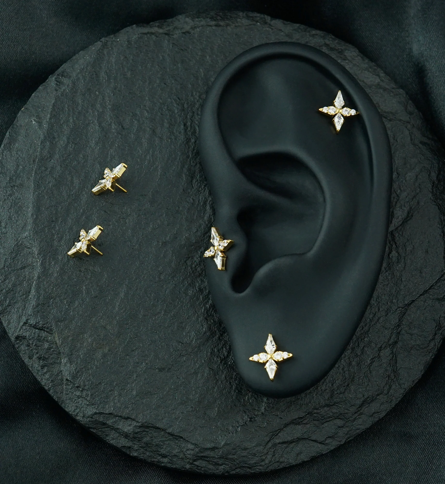 Gold PVD Four Point Star Clear CZ Titanium Threadless Top - Image 2