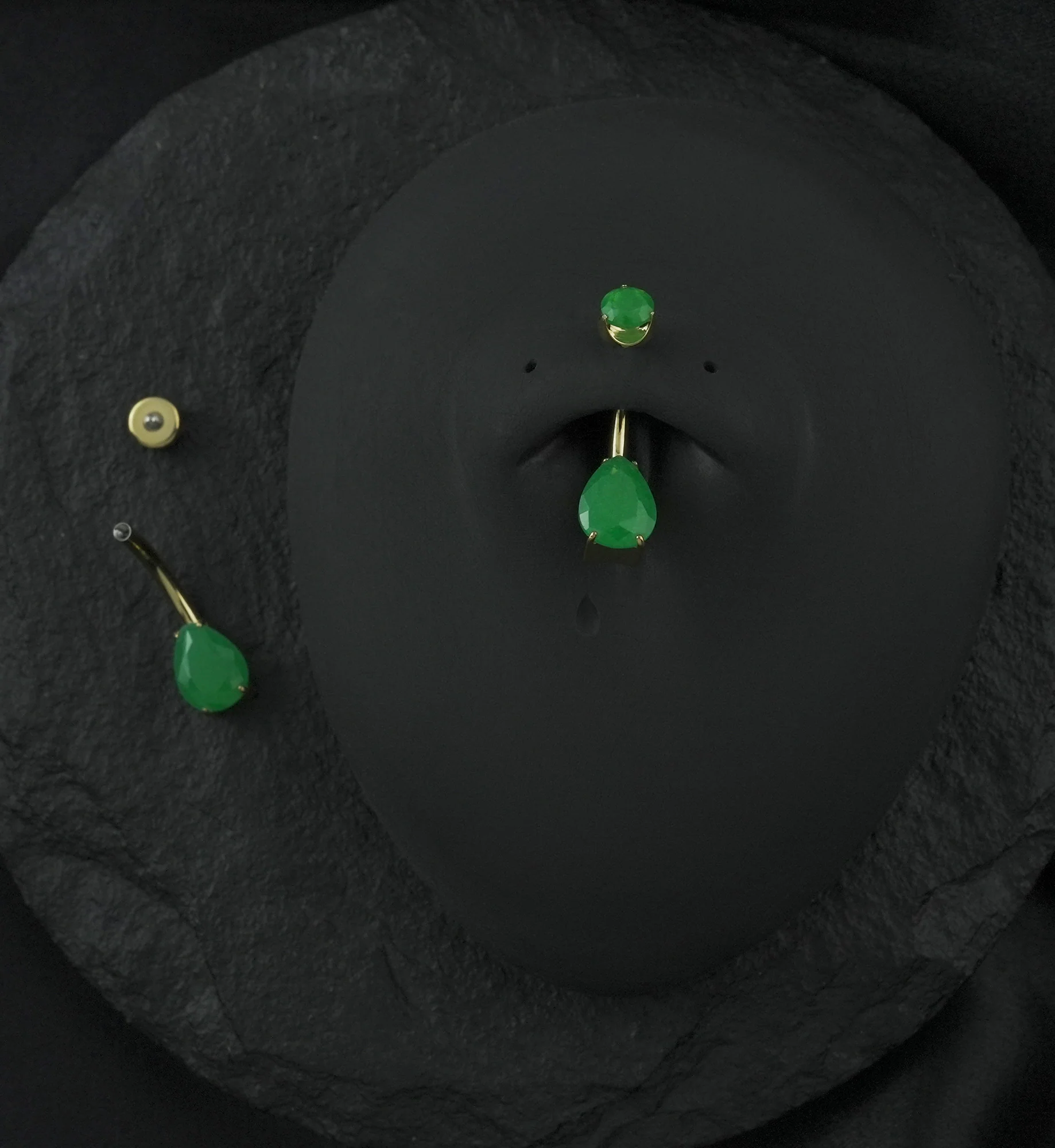 Gold PVD Green Onyx Teardrop Internally Threaded Titanium Belly Button Ring - Image 2
