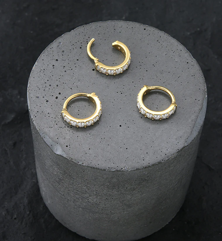 Gold PVD Single Square CZ Row Titanium Hinged Segment Ring - Image 2