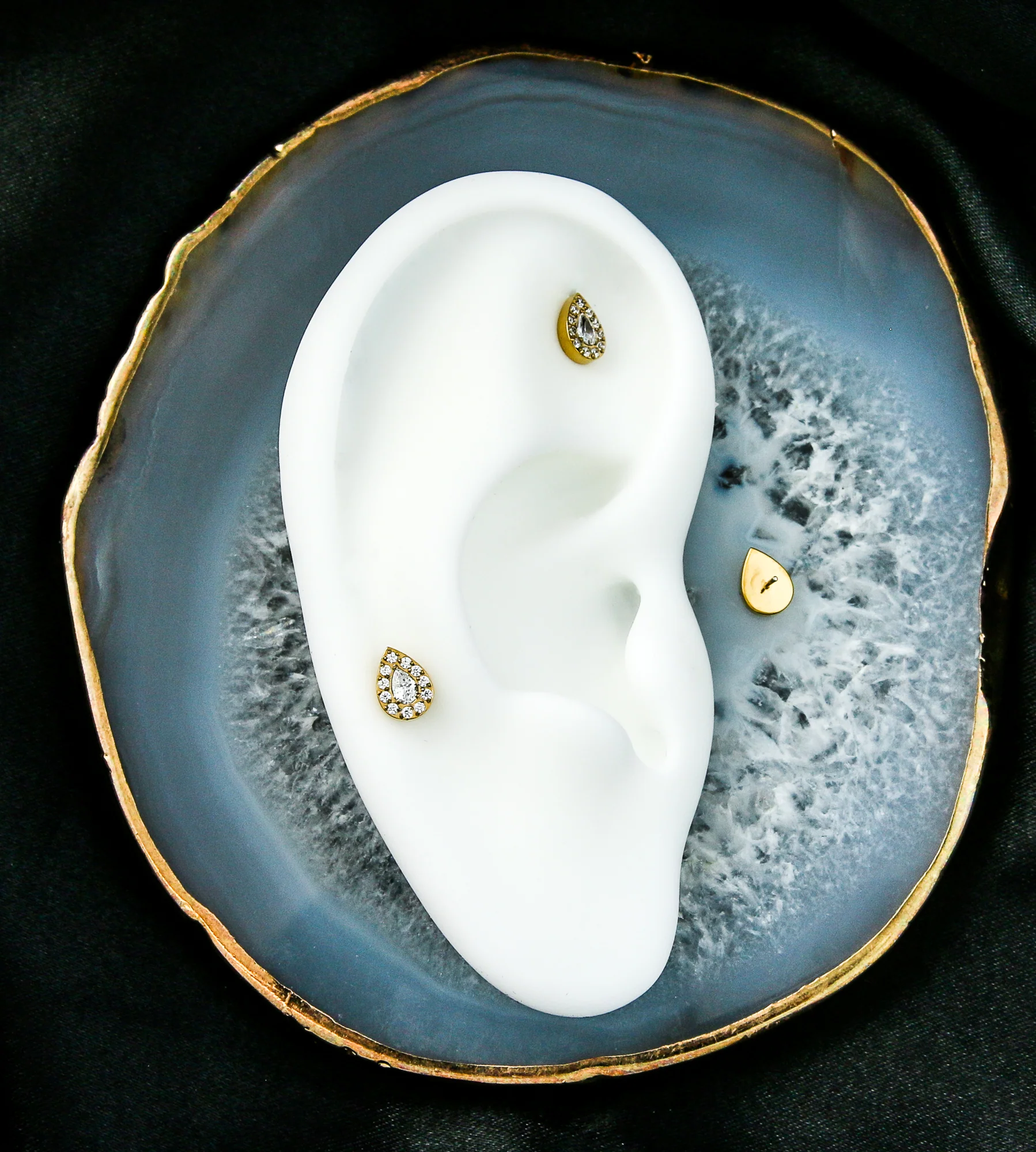 Gold PVD Teardrop Glitz CZ Titanium Threadless Top - Image 2