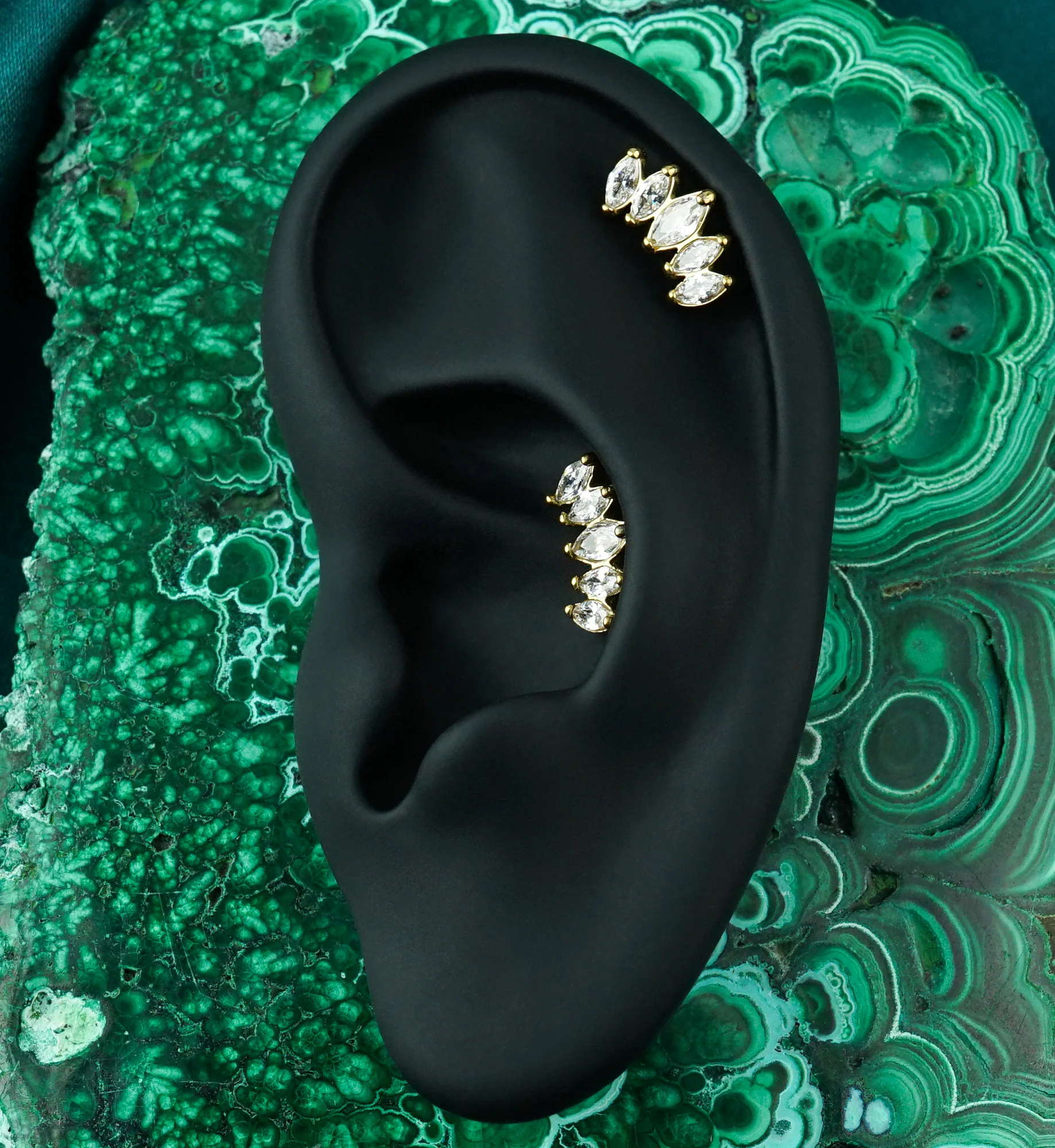 Gold PVD Track CZ Labret Post - Image 2