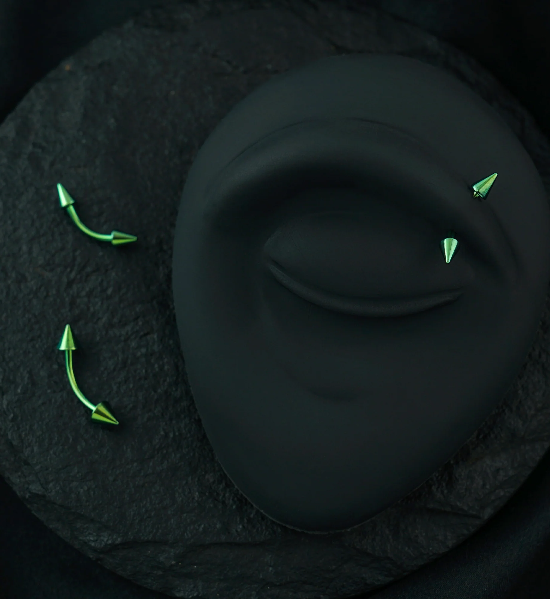 Green PVD Spiked Curved Barbell - Image 3