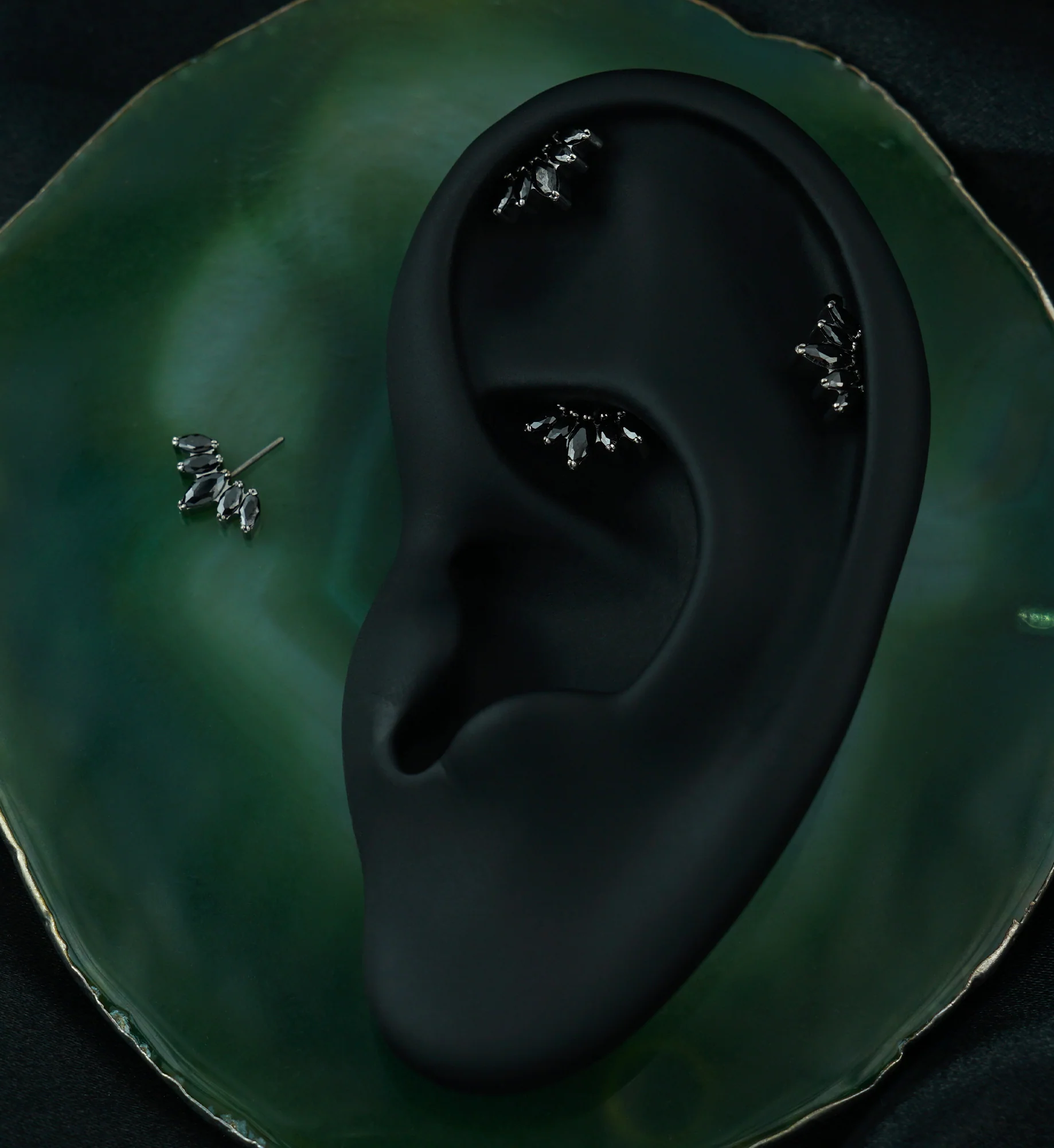 Half Crown Black CZ Vertical Titanium Threadless Top - Image 2