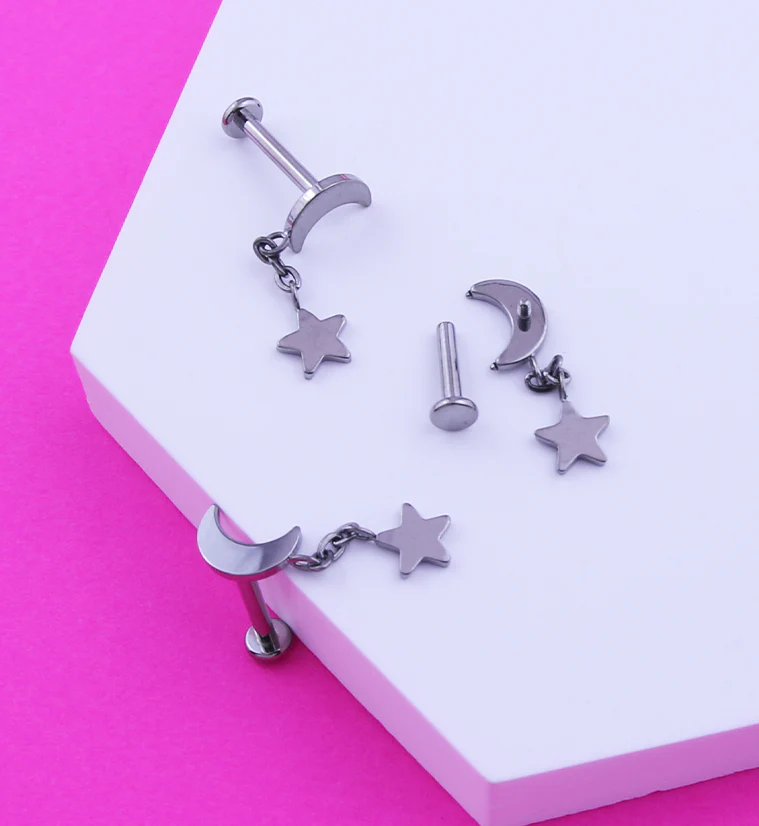Half Moon Dangle Star Internally Threaded Titanium Labret - Image 2