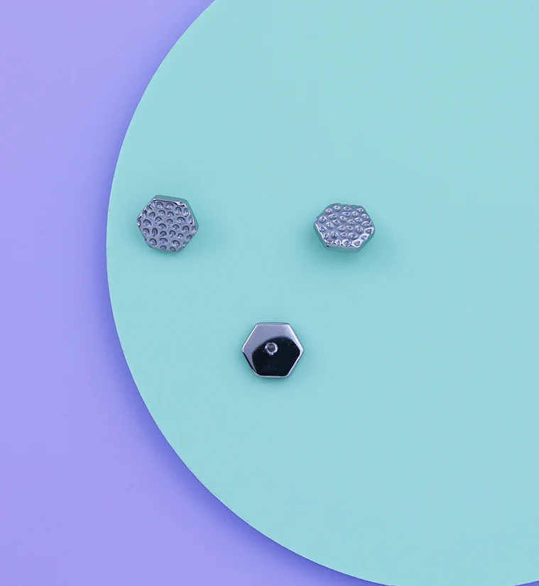 Hammered Hexagon Titanium Internally Threaded Top - Image 2