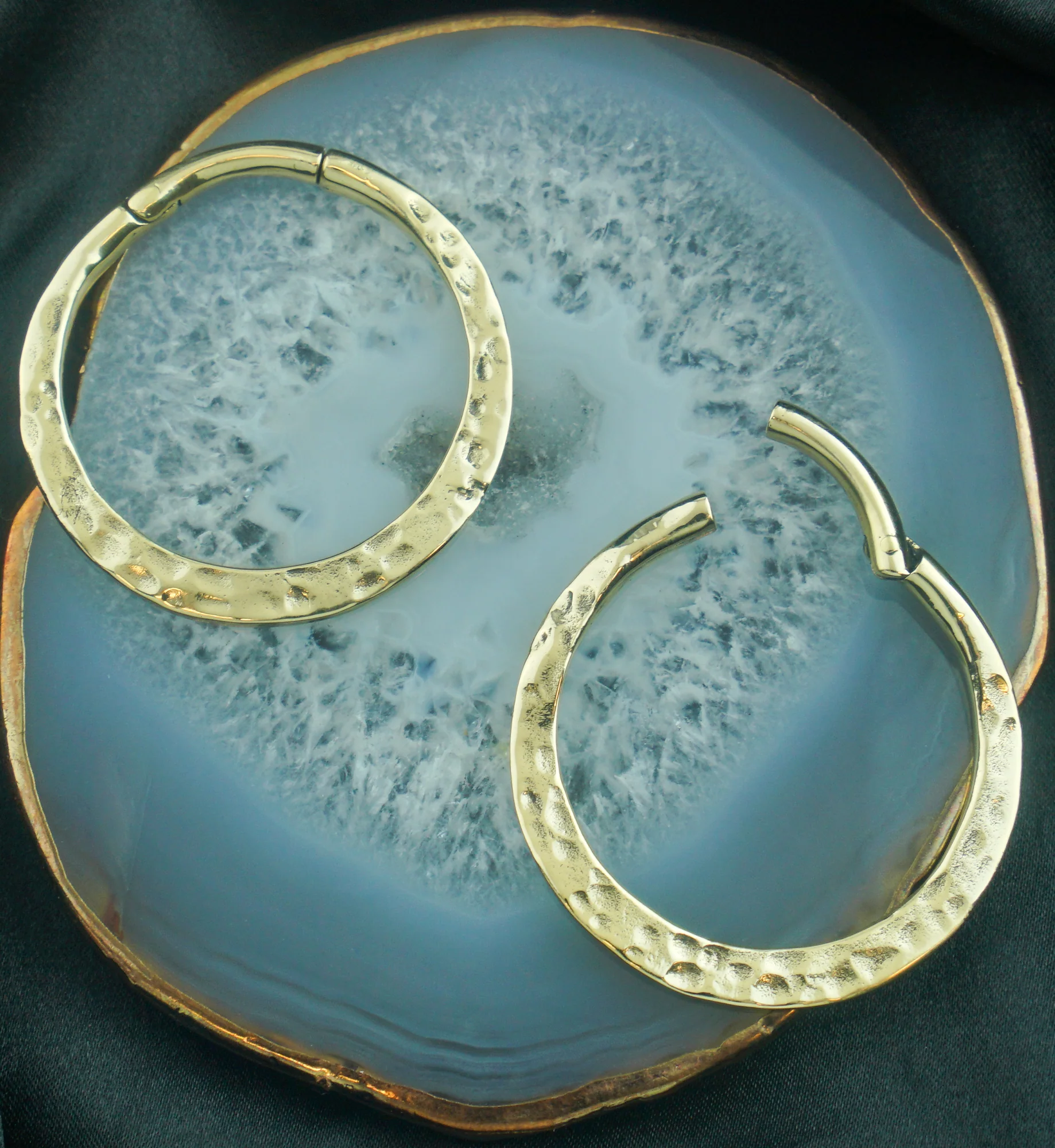 Hammered Hoop Hinged Brass Ear Weights - Image 7
