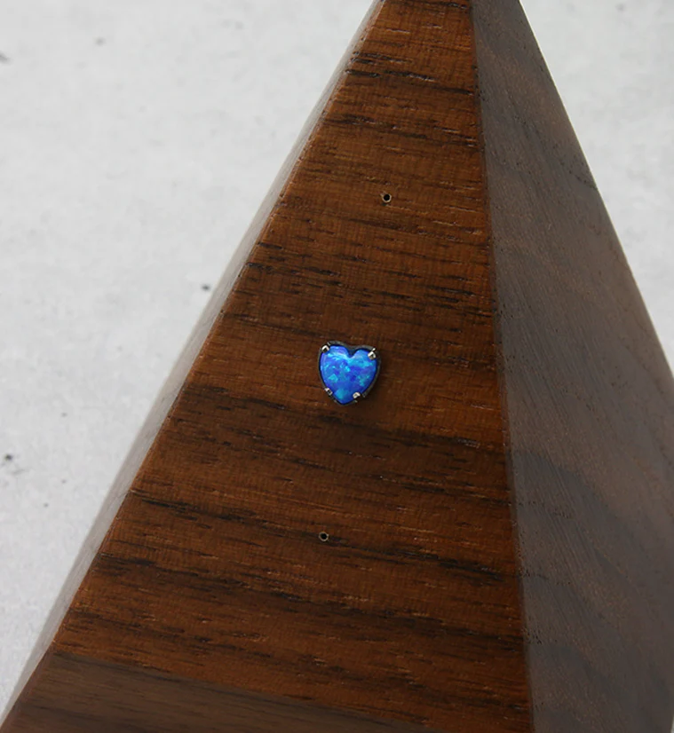 Heart Blue Opalite Threadless Titanium Top - Image 2