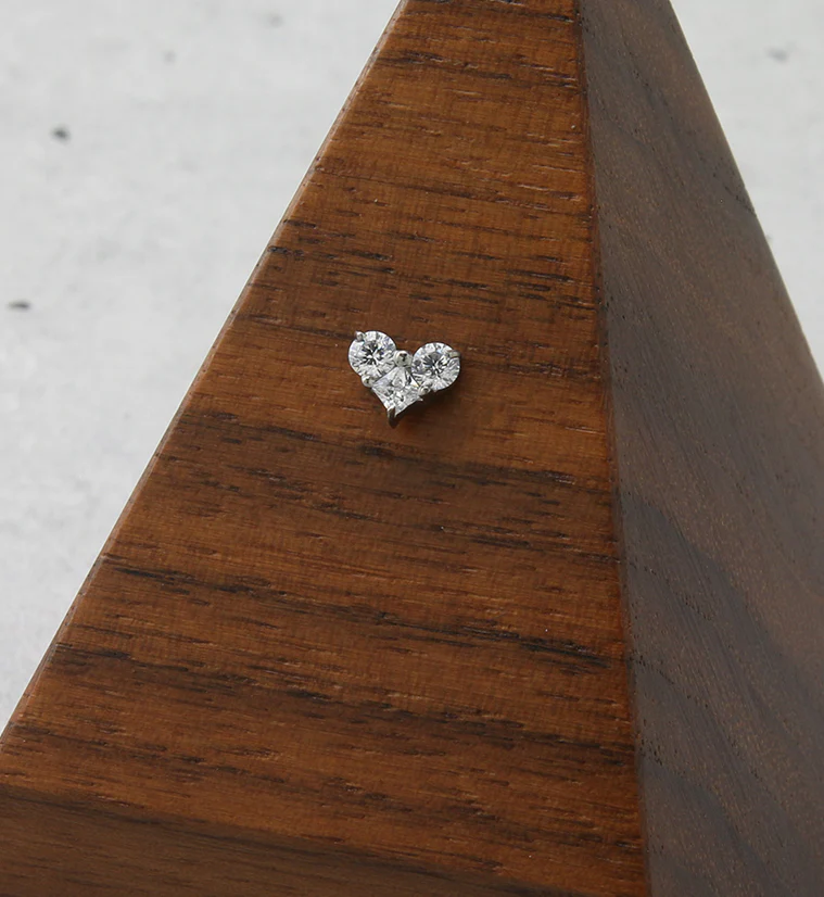 Heart CZ Internally Threaded Titanium Top - Image 2