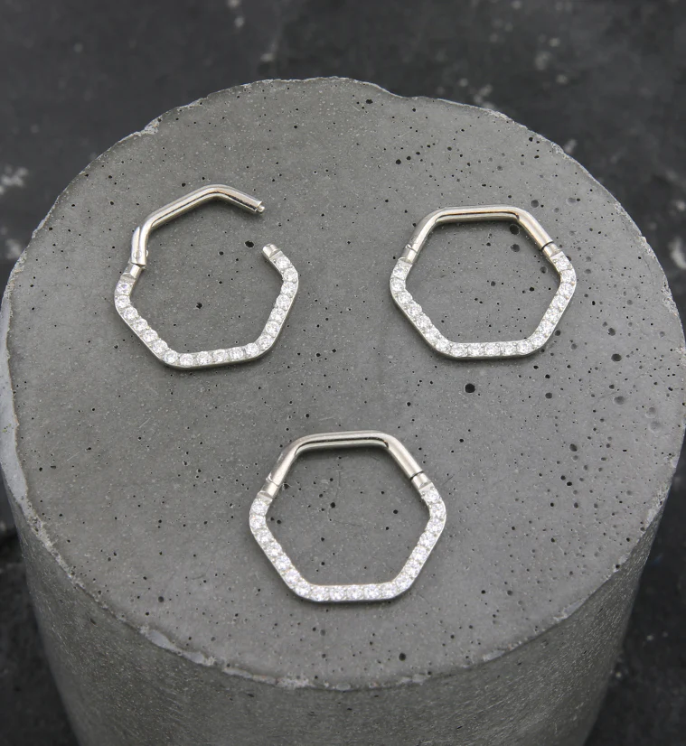 Hex Clear CZ Titanium Hinged Segment Ring - Image 2