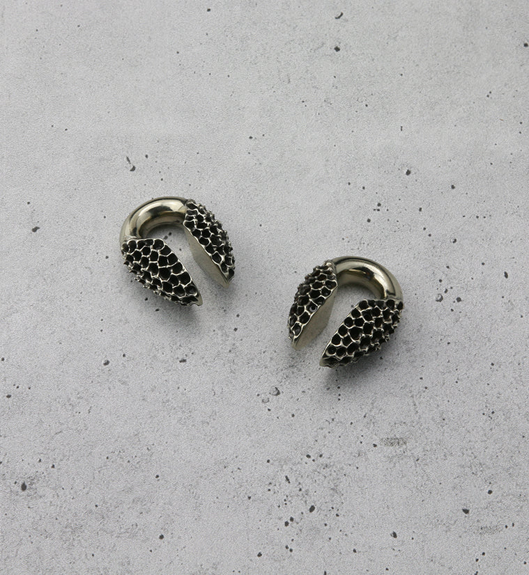 Hive White Brass Ear Weights - Image 4