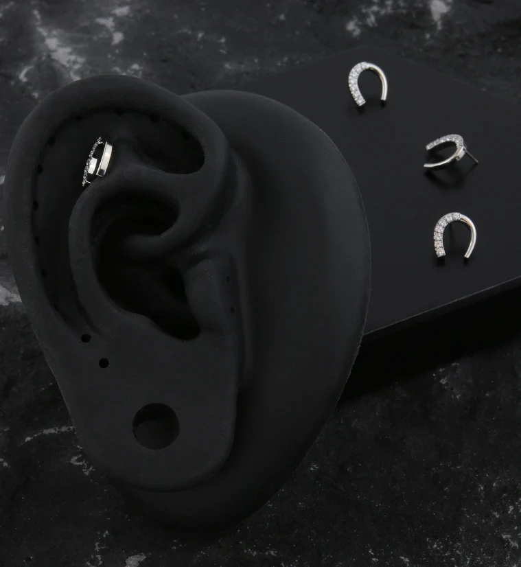 Horseshoe Clear CZ Titanium Threadless Top - Image 2