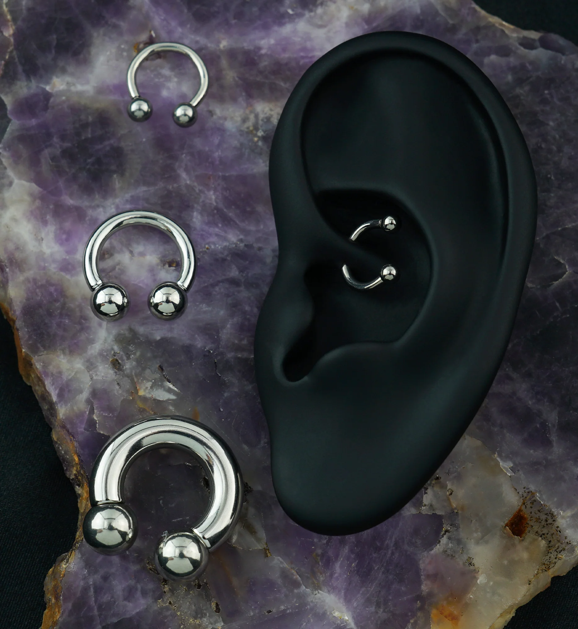 Internally Threaded Stainless Steel Circular Barbell - Image 4