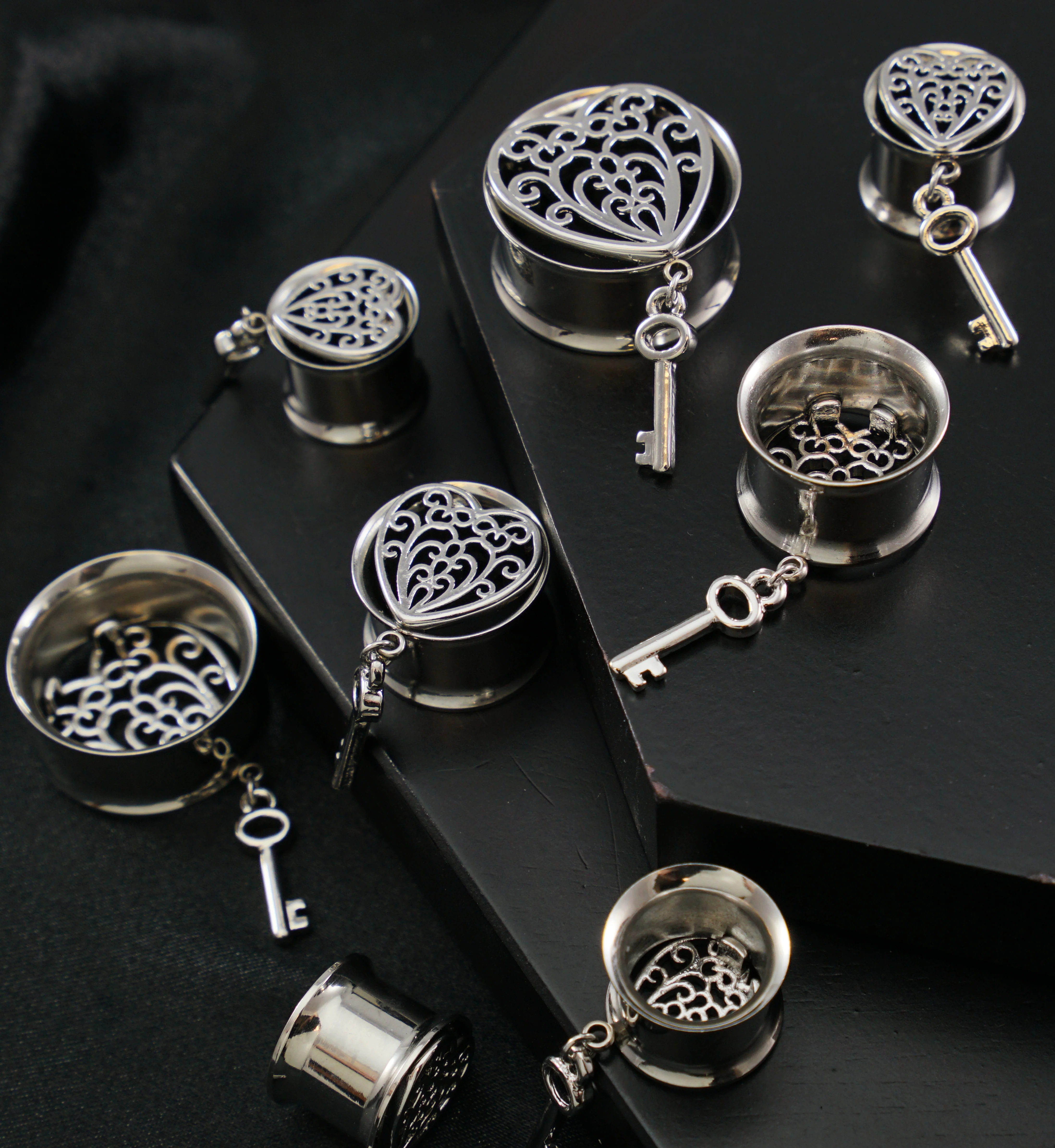 Key To My Heart Dangle Stainless Steel Double Flare Tunnels - Image 2