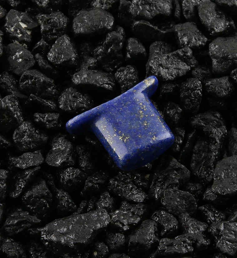 Lapis Lazuli Stone Oval Labret Plug - Image 7