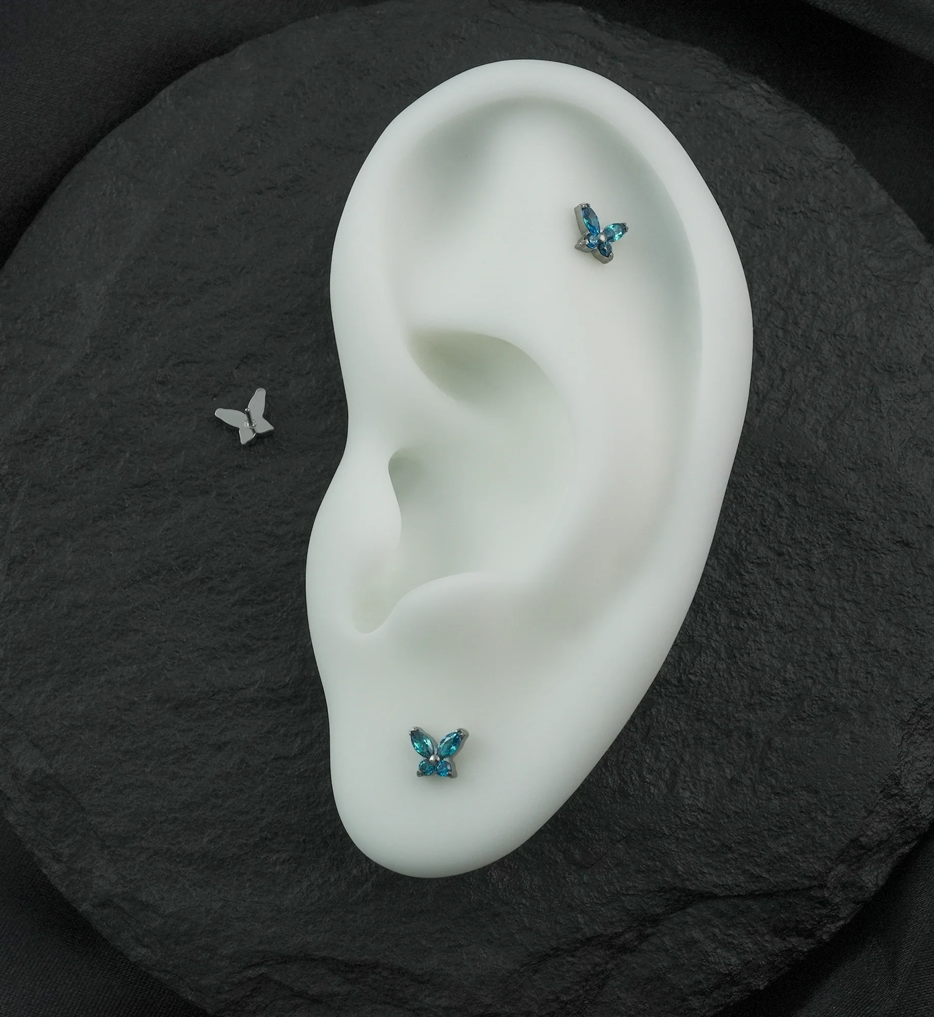 Mini Butterfly Blue Topaz CZ Titanium Threadless Top - Image 2