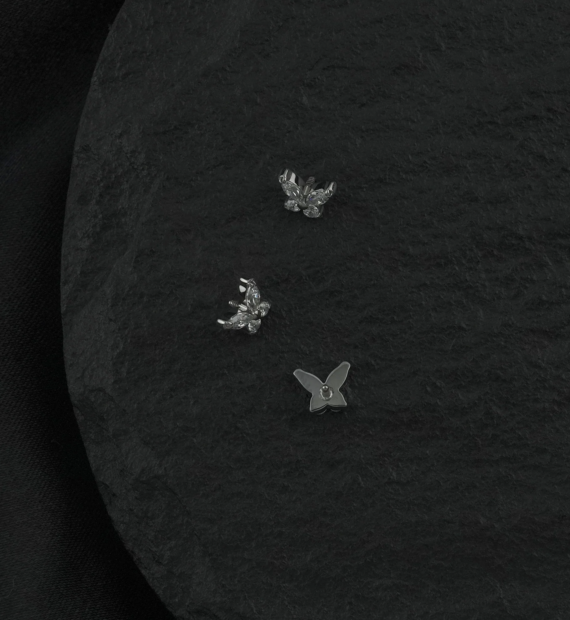Mini Butterfly Clear CZ Titanium Internally Threaded Top - Image 2
