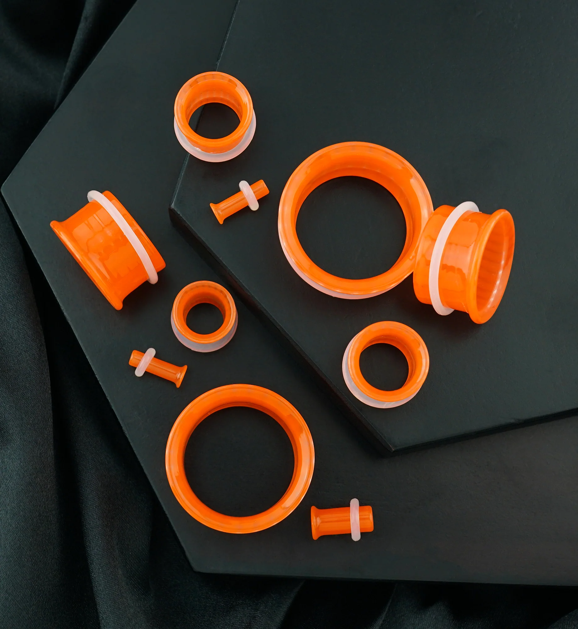 Orange Stripe Glass Single Flare Tunnel Plugs - Image 2