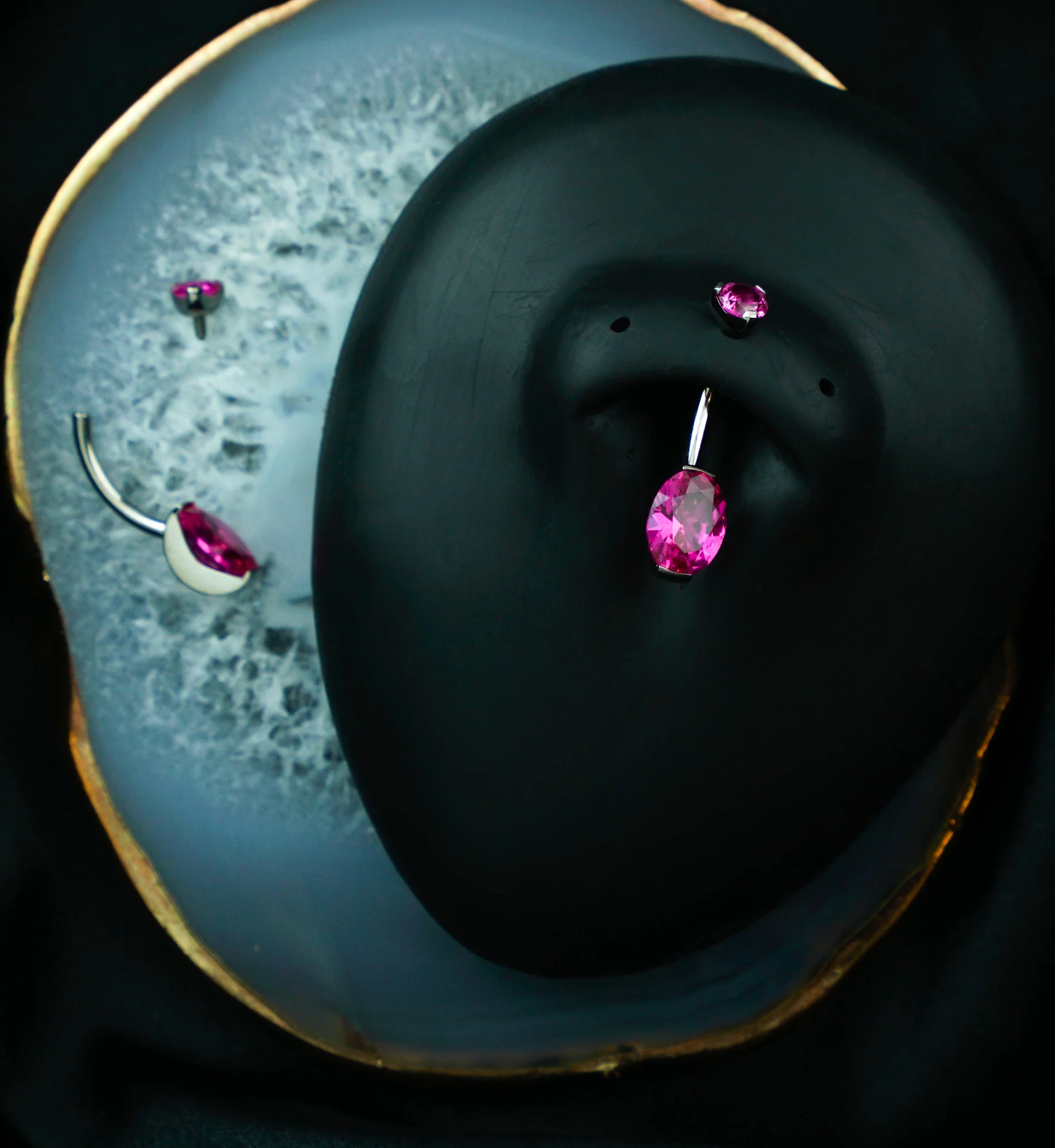 Oval Fuchsia CZ Titanium Belly Button Ring - Image 2