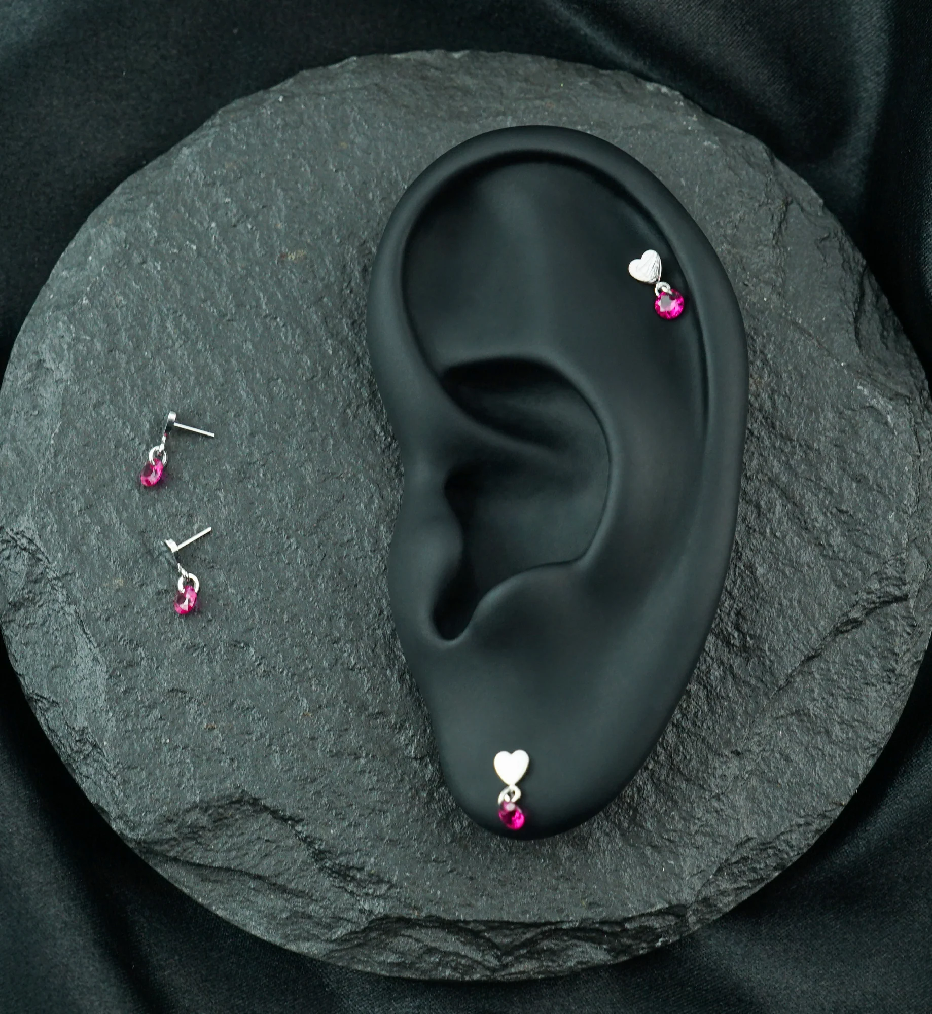 Platinum PVD Heart With Fuchsia CZ Dangle Titanium Threadless Top - Image 2