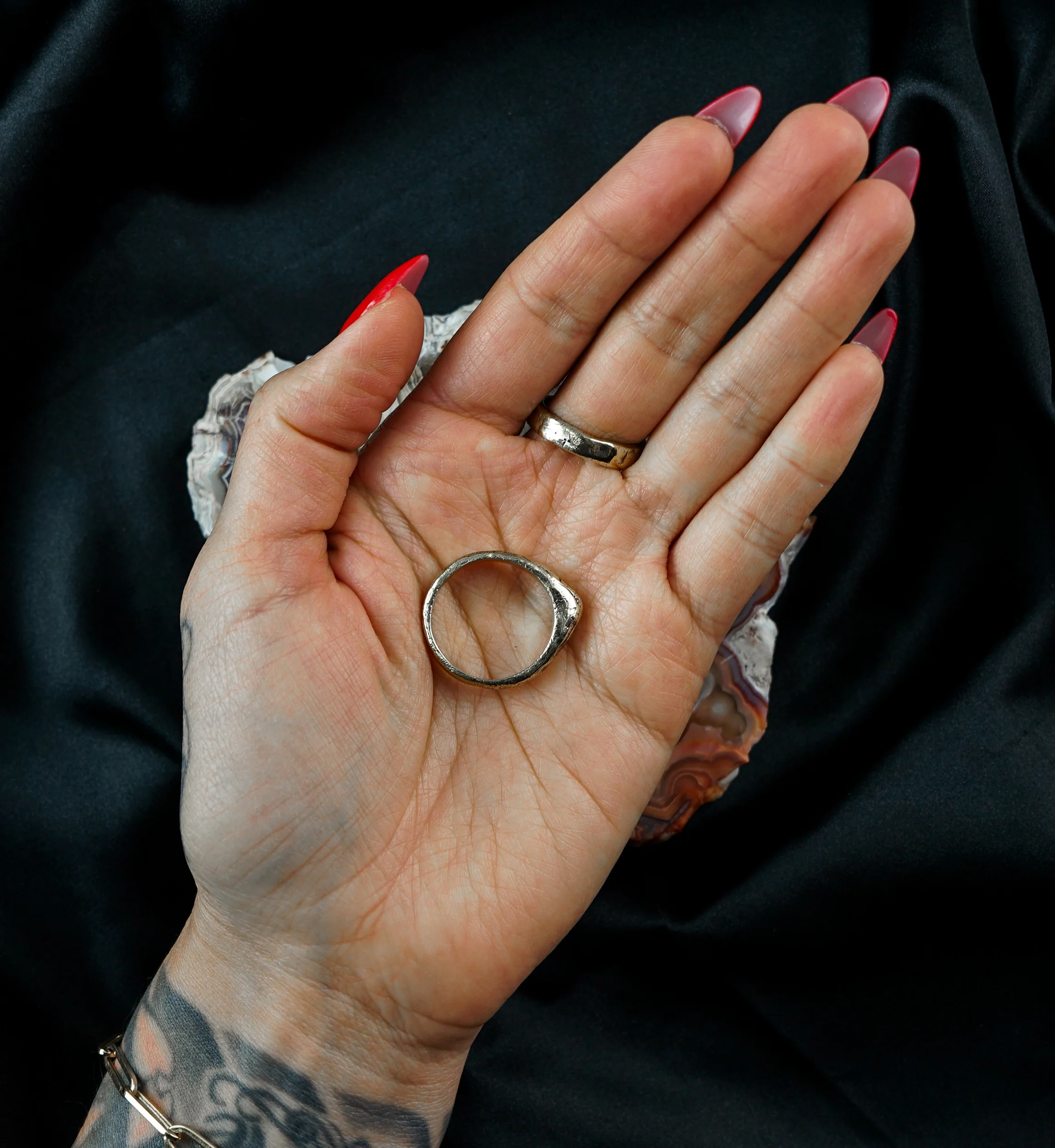 Point Brass Ring - Image 4