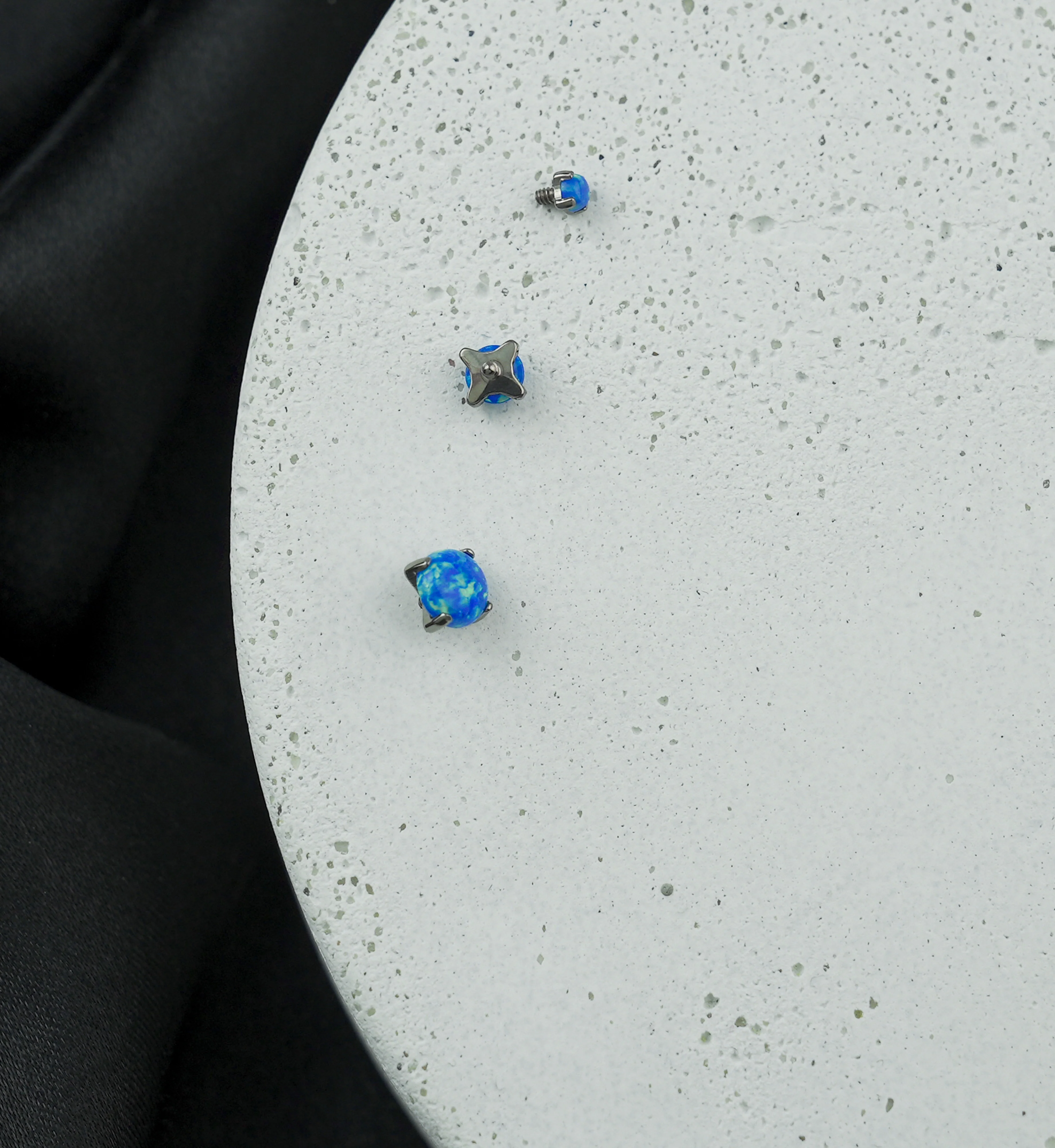 Prong Blue Opalite Titanium Internally Threaded Top - Image 2