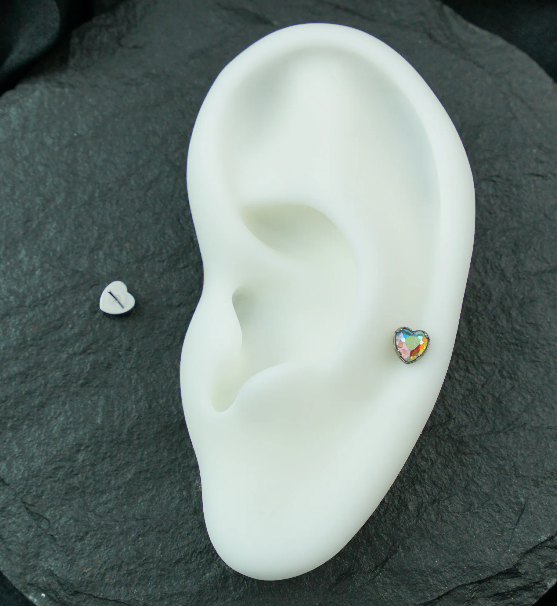 Prong Set Rainbow Aurora Heart CZ Titanium Threadless Top - Image 2