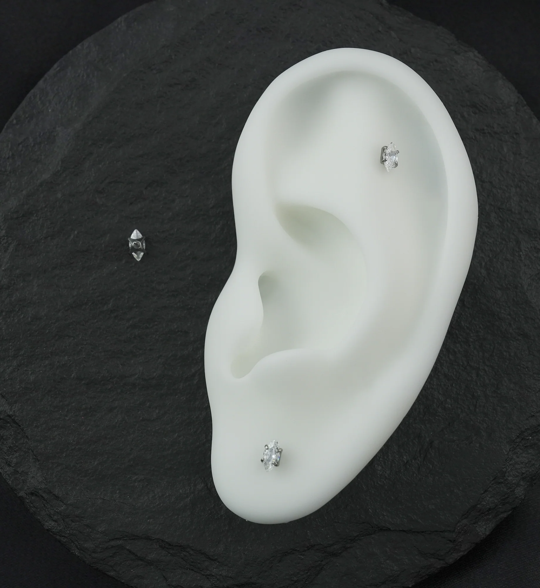 Prong Marquise Clear CZ Titanium Threadless Top - Image 2