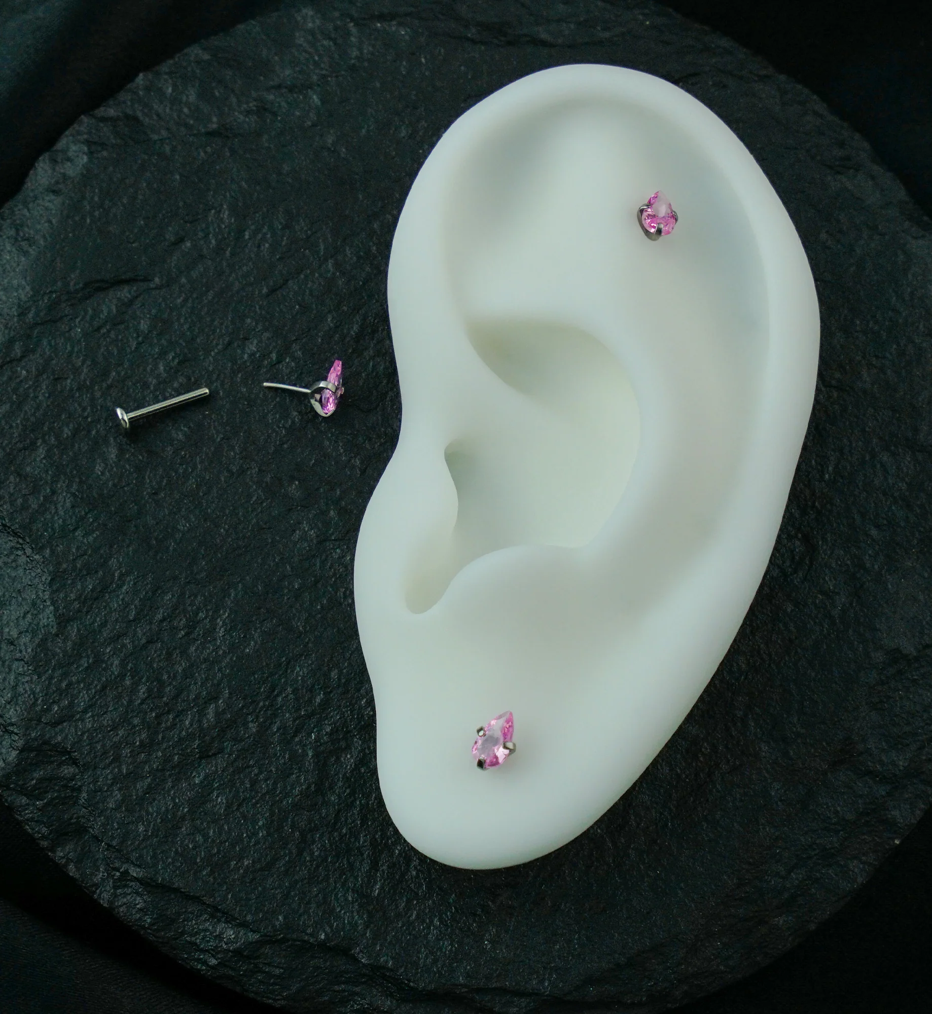Prong Teardrop Pink CZ Threadless Titanium Flat Disk Labret - Image 2