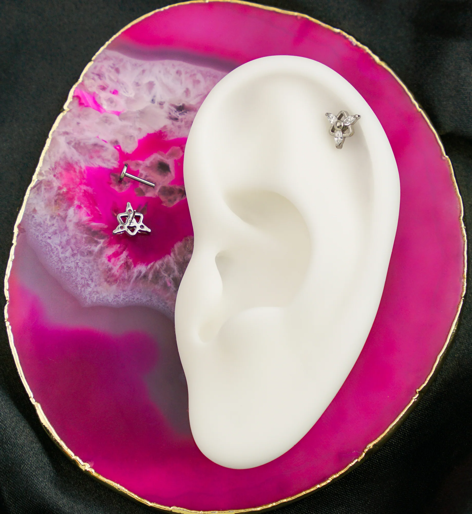 Propeller Clear CZ Titanium Threadless Labret - Image 2