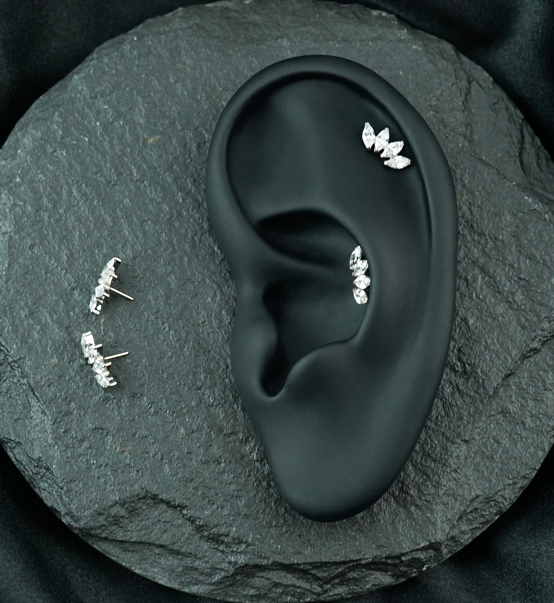 Quartet Clear CZ Prong Titanium Threadless Top - Image 2