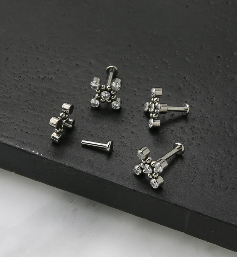 Quincunx CZ Titanium Internally Threaded Labret - Image 2