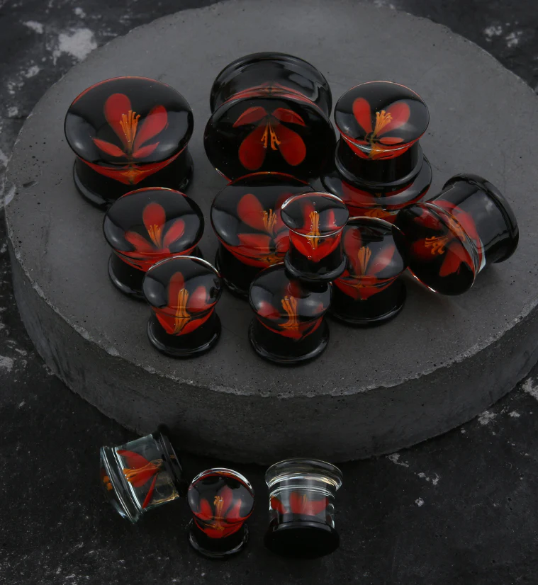 Red Poppy Flower Black Glass Double Flare Plugs - Image 3