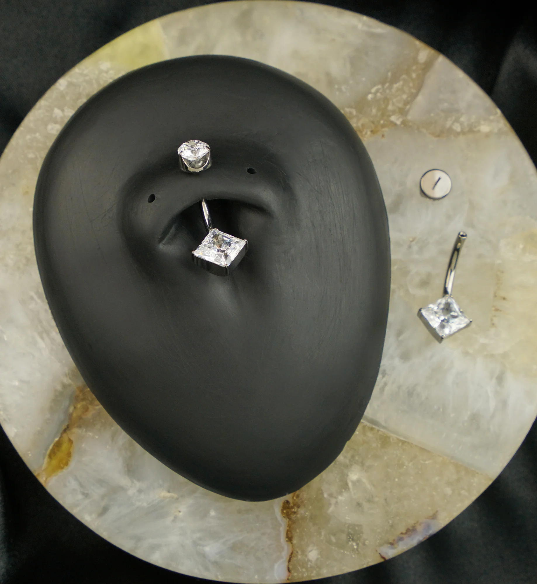 Rhombus Clear CZ Titanium Threadless Belly Button Ring - Image 2