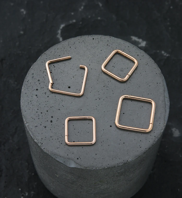 Rose Gold PVD Square Titanium Hinged Segment Ring - Image 2