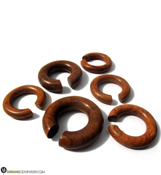 Saba Wood Hoop Plugs - Image 3