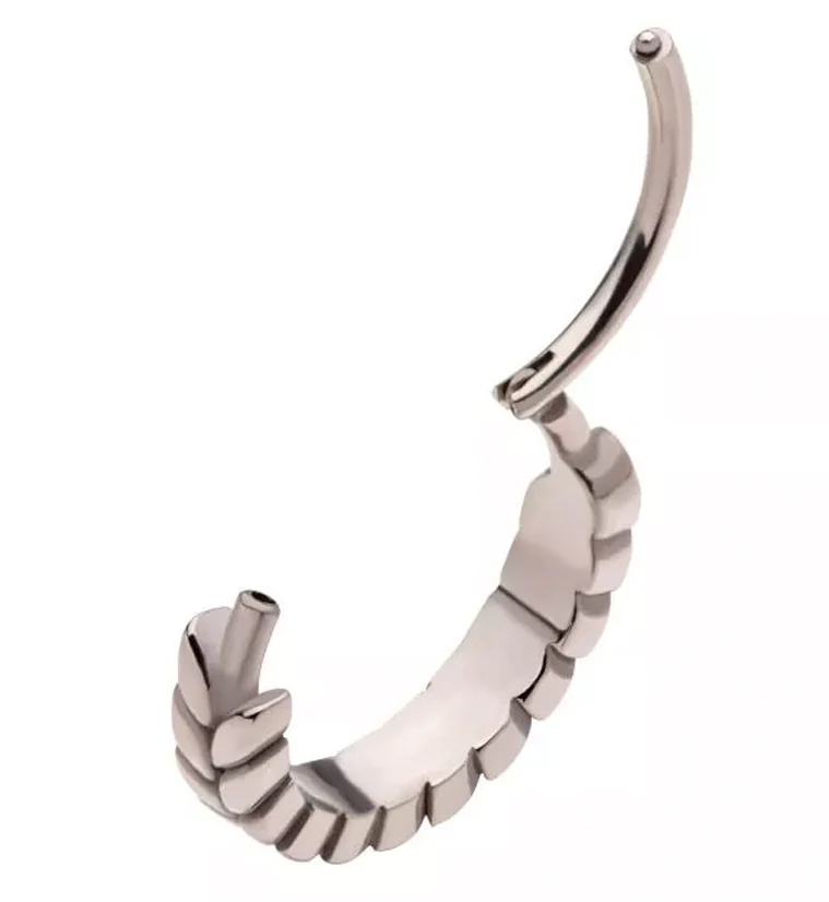 Side Facing Laurel Hinged Segment Ring - Image 3
