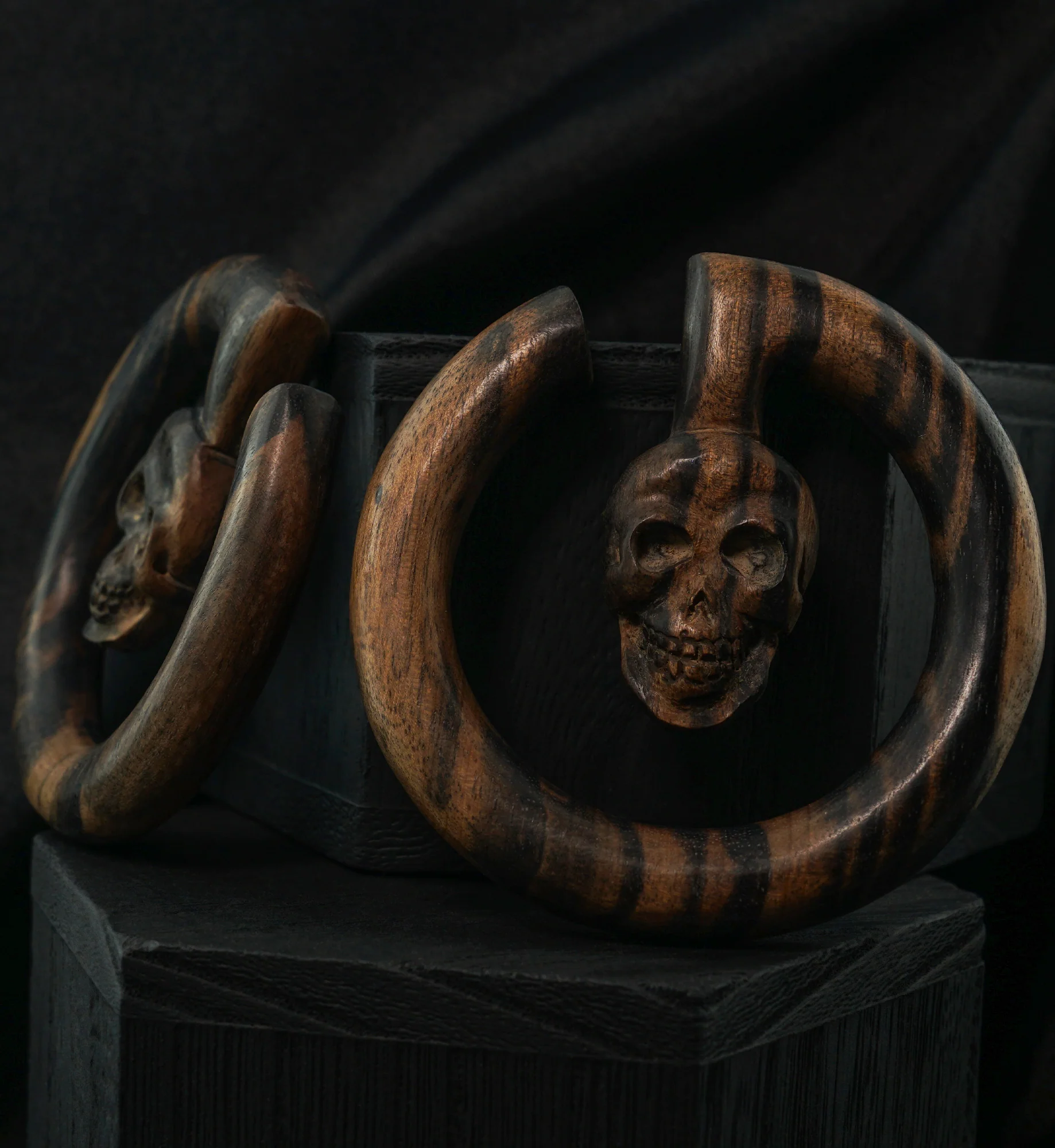 Skull Wooden Hoop Hangers - Image 2