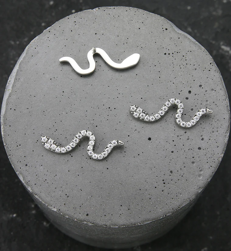 Snake Pave CZ Internally Threaded Titanium Top - Image 2