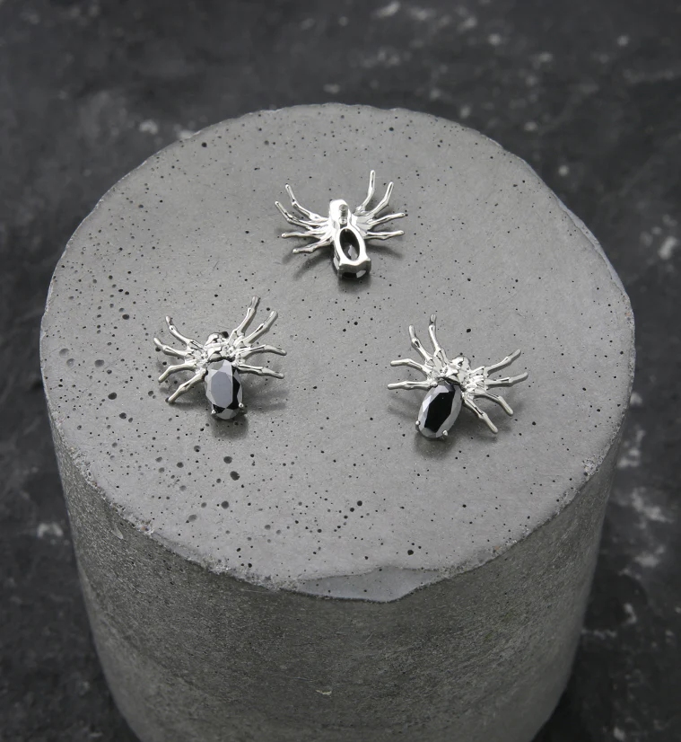 Spider Black CZ Internally Threaded Titanium Top - Image 2